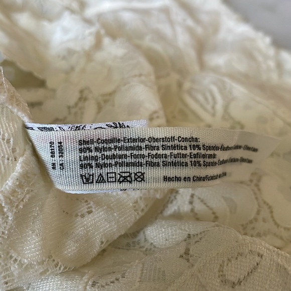 Free People | Galloon Racerback Stretch Lace Bralette - size Medium - Picture 3 of 4